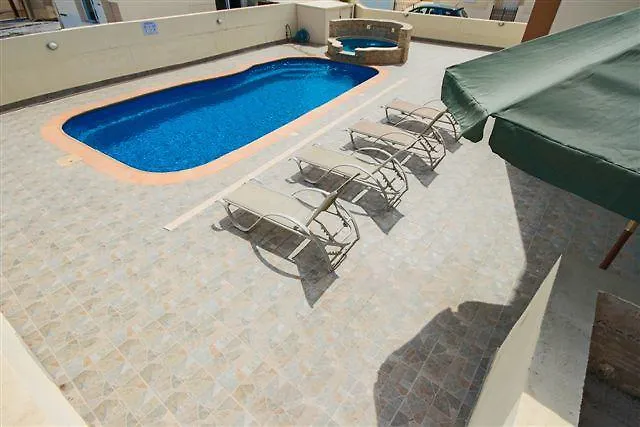 Florie Villa Protaras