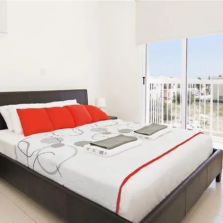 Florie Villa Protaras